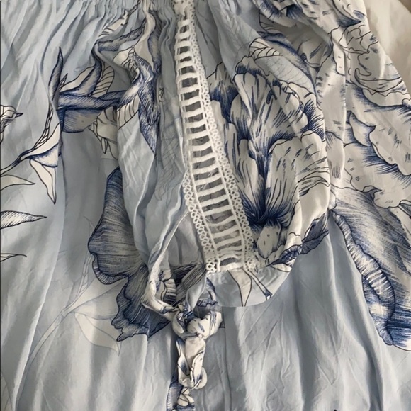 Lightly used off the shoulder top xs from LF - Picture 4 of 4